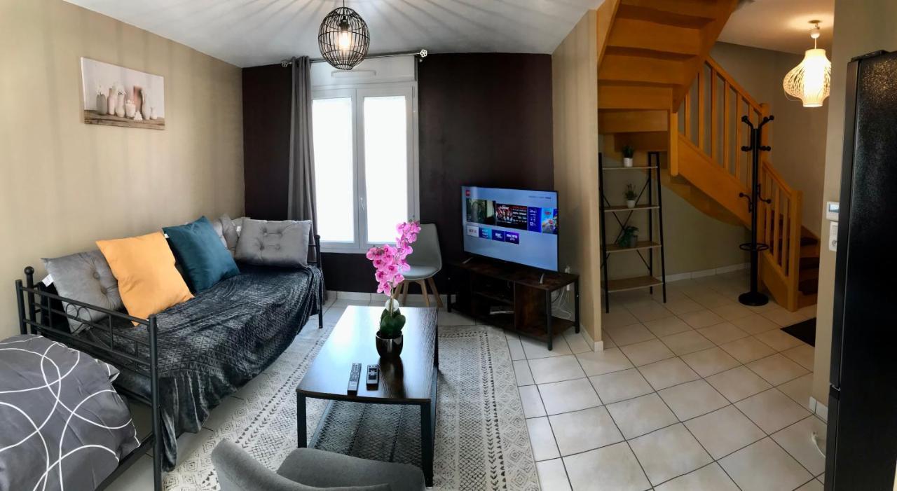 Agreable Maison Proche Gare Avec Parking Gratuit Le Mans Exterior photo