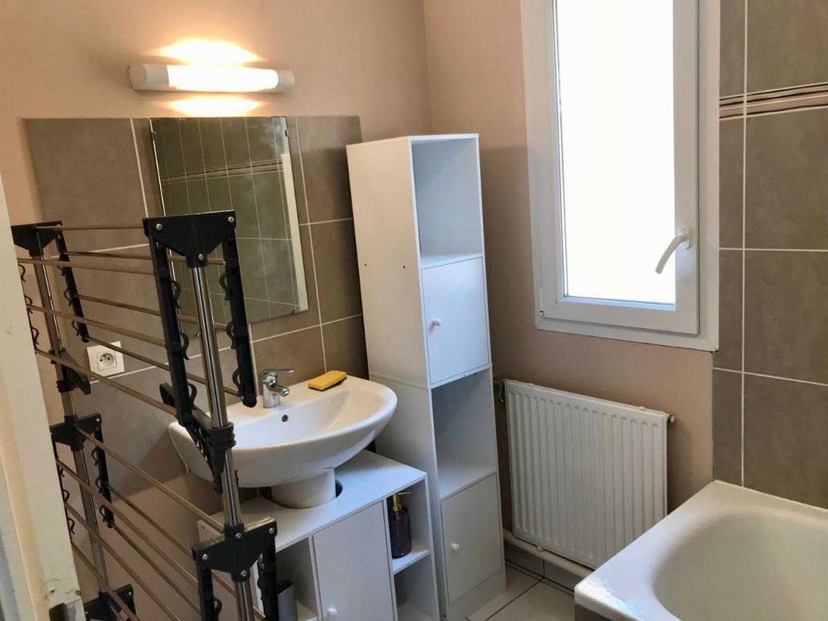 Agreable Maison Proche Gare Avec Parking Gratuit Le Mans Exterior photo